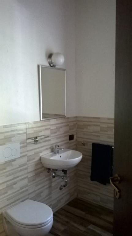 Agriturismo Helianthus Oleggio Phòng bức ảnh